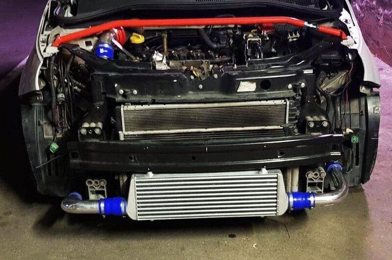 ICKIT-FIAT500-B-fiat-abarth-500-intercooler-kit-with-blue-hoses-(11).jpg